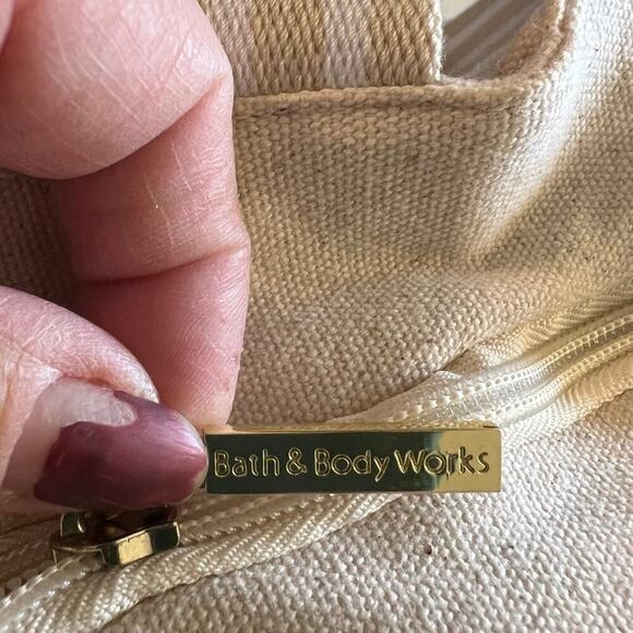 Tote Bag LOVE with red heart, 17" x 13", NWT - Picture 7 of 12